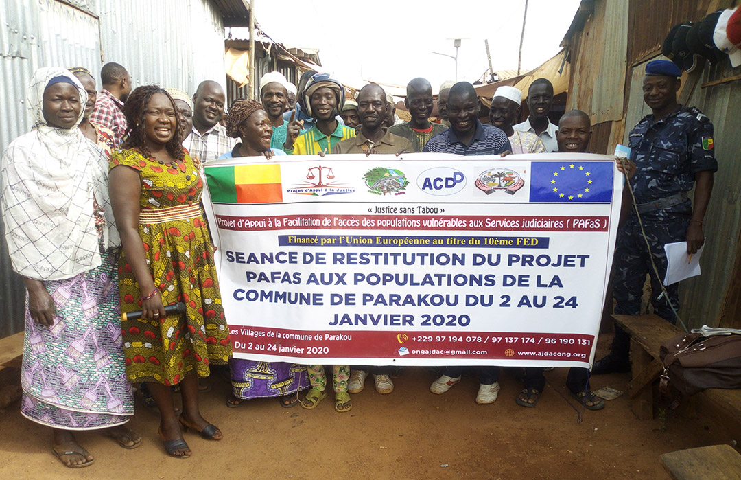 AJDAC_ONG's tweet photo. Les Populations de #Parakou, #Agbangnizoun et #Adjohoun s'engagent à fréquenter les instances #judiciaires grâce aux séances de sensibilisation à elles effectuées dans le cadre du #projet #PAFAS #PAJ avec #UEbenin, @UEFrance, @pafas, @AJDAC_ONG
https://t.co/gwlBBuHTpt https://t.co/Tm9J80UHPs