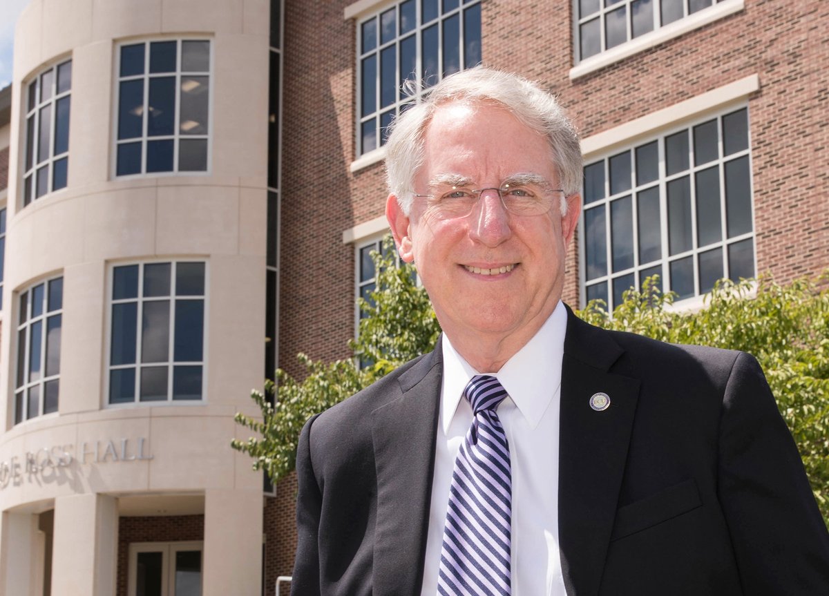 fdiworlddental's tweet photo. "We challenge our students to continually seek new and better solutions," says Dr Greg Chadwick, FDI Treasurer and Dean of @EastCarolina School of Dental Medicine. The university was named an @Apple #DistinguishedSchool for its expert use of #tech: https://t.co/V0iXtFThnL https://t.co/oil0FUIhaS
