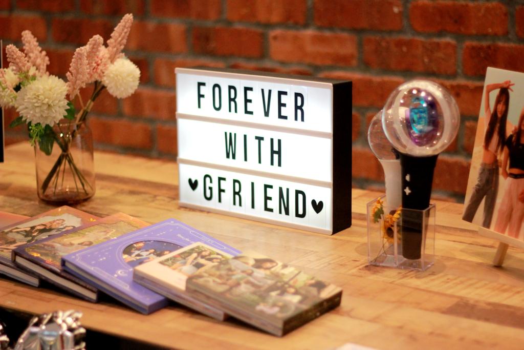 BuddySL96's tweet photo. [#throwback]
#ForeverWithGFRIEND event 💕
*pictures credit to owner 😊 https://t.co/MOEZd3bdq3