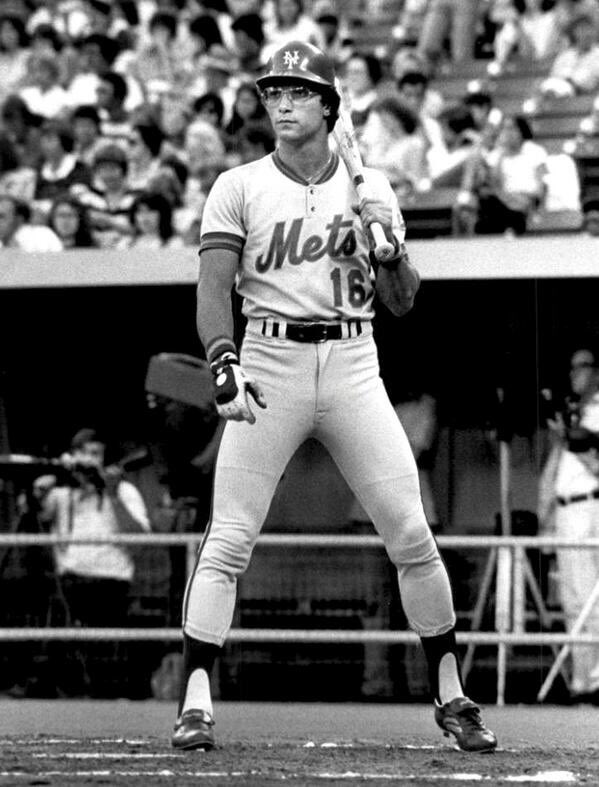 MetsRewind on X: Happy Birthday, Lee Mazzilli. The former @Mets CF turns  65 today. Maz had two stints in Flushing (1976-1981, 1986-1989):   #LGM #MetsRewind  / X