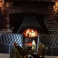 We are looking for a Cook/Chef at a beautiful popular Gastro Pub in Chorleywood. Full Time or Part Time, shifts inc. evenings &amp; weekends. Please call Tania or Lauren to discuss &amp; submit your CV 01923-616080