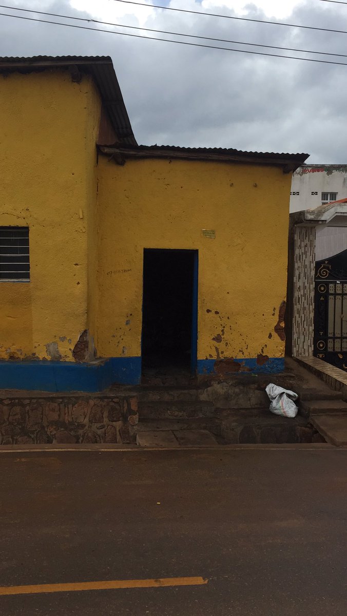 Ibijyanye nibiciro byavuzwe ko bihanitse cyane, inzego zibishizwe zikanabivugaho none bikaba bitarahindutse, hano kumurenge Wa gatenga umufuka wa amakara waguraga 9500 none bari kuwugurisha 13000 ababishizwe murengere rubanda