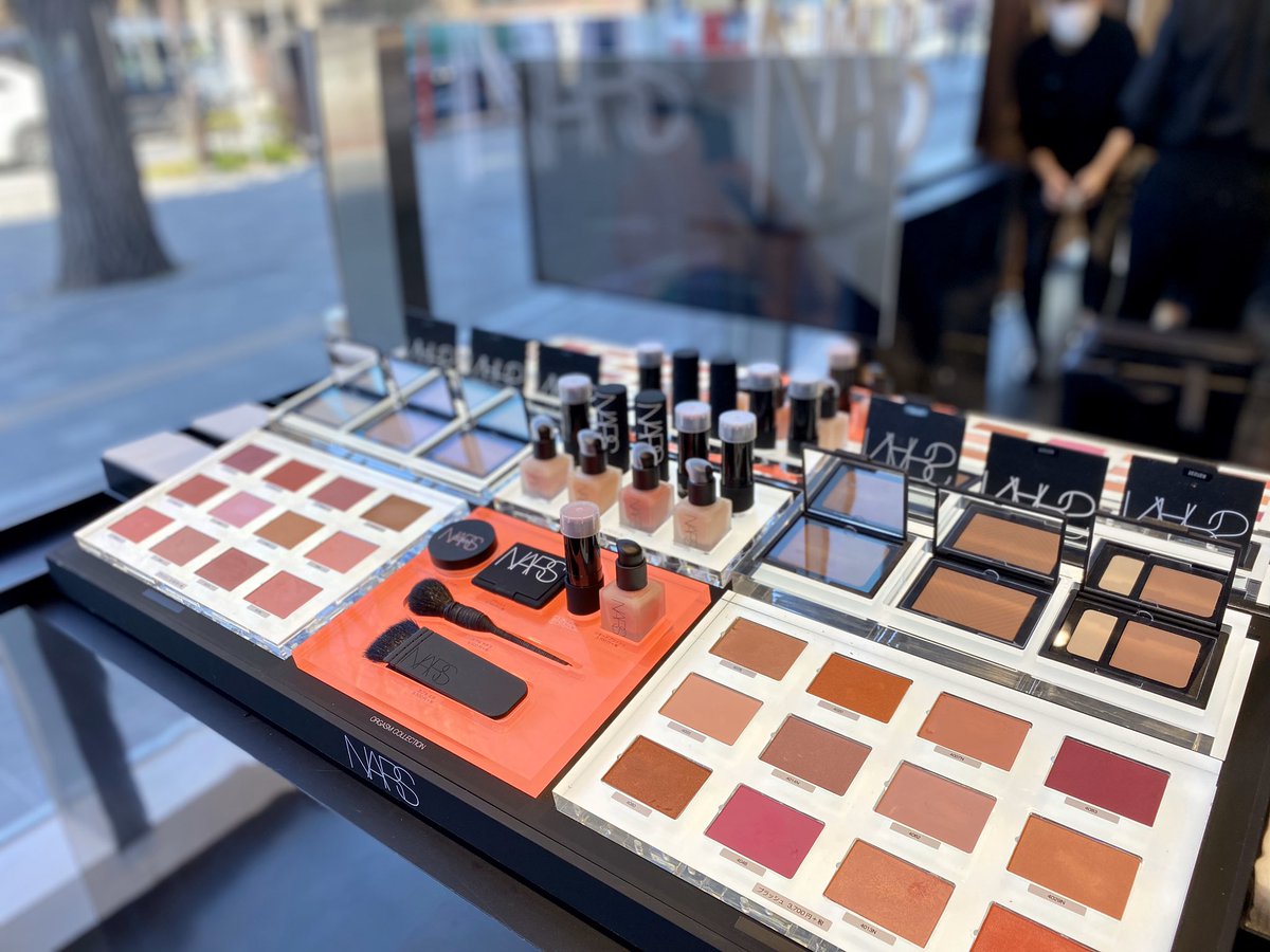 Cosme Tokyo公式 アットコスメトーキョー 東京 No Twitter 本日3 25 水 3 31 火 まで Nars Popup Storeが期間限定オープン 新作チークや 限定 オーガズムファンタジートリオキットが登場 豪華サンプルが絶対もらえるマシーンにもチャレンジ出来ます