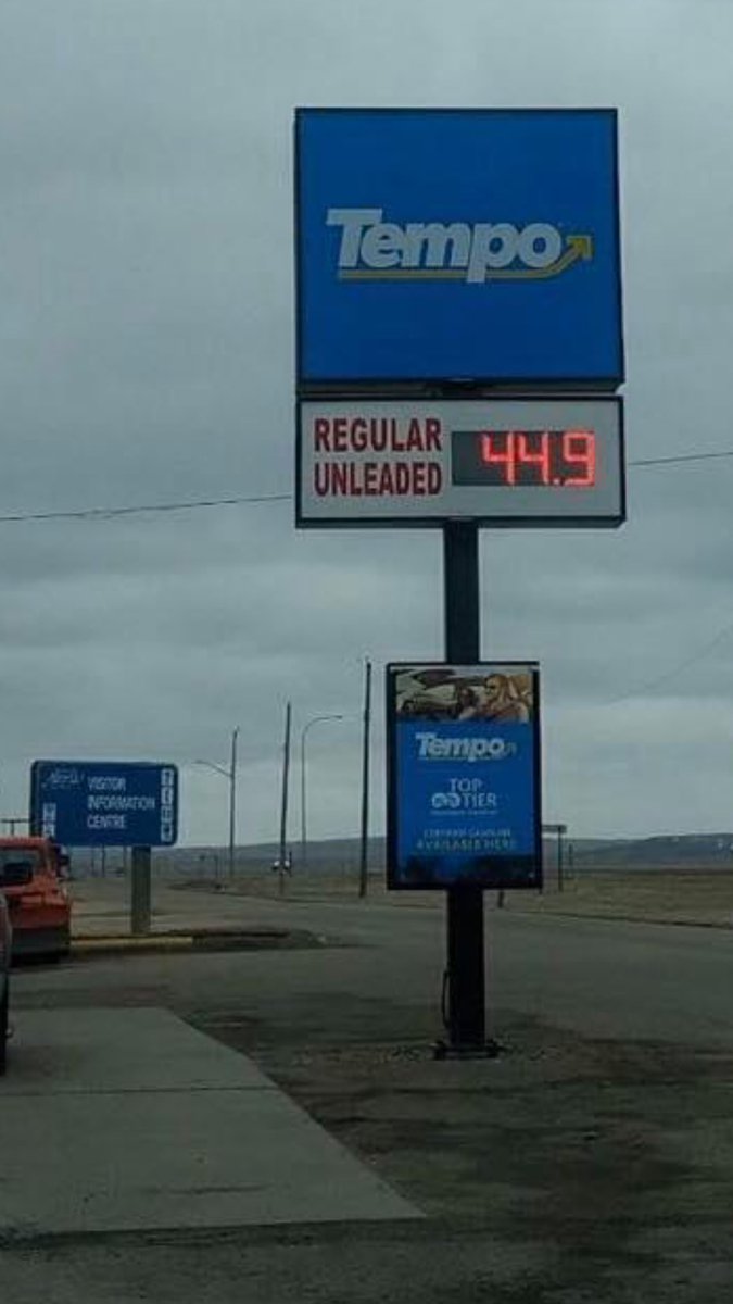 HouckisPokisewx's tweet image. Gas price today at Walsh AB via Kim Taylor