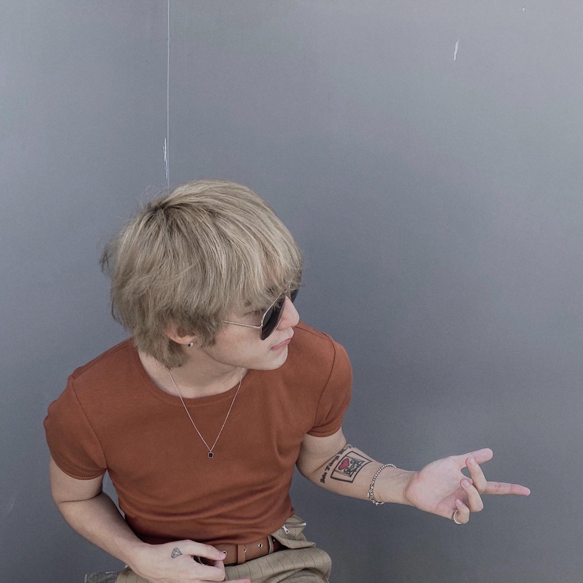 Linh_Emi_'s tweet photo. Feel like 70s...
@sontungmtp777 
#SONTUNGMTP #Vpop #fashion #fashionnova #menstyle #menfashion #Instagram #drisvannoten #balenciaga #Celine https://t.co/EHWf7hwWX6