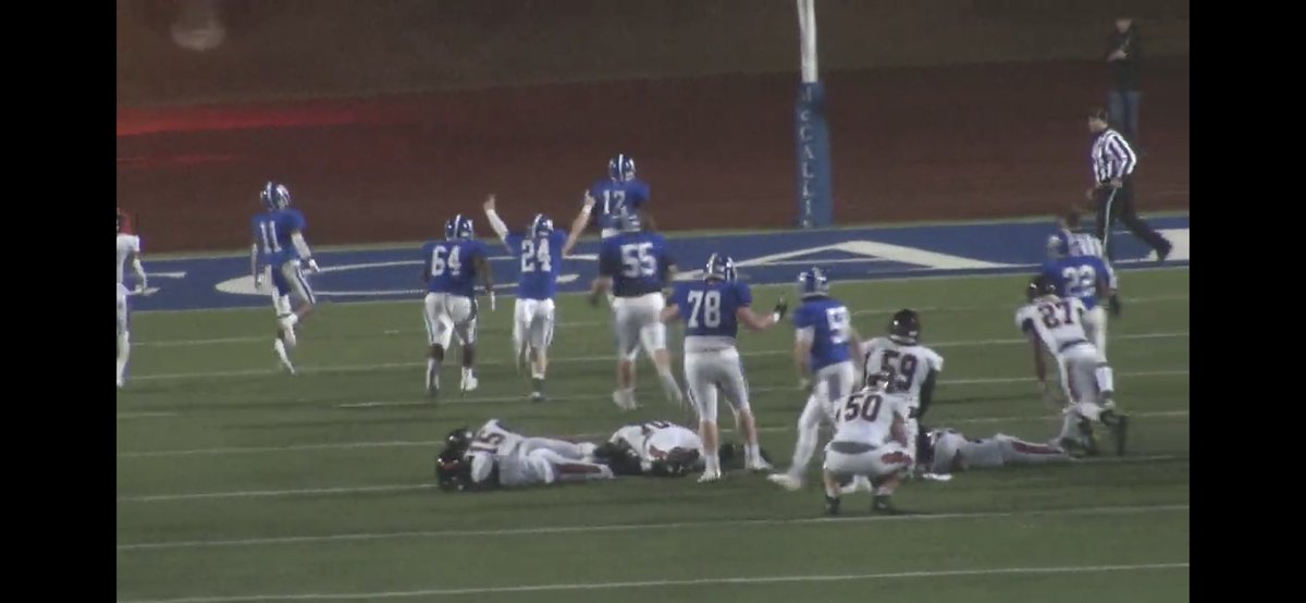 rjja1617's tweet photo. Everybody is posting pictures from favorite sports. Here is the last play in the semis last year. https://t.co/6rRgsJK1ni