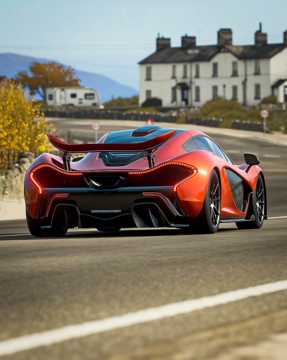 cimotography's tweet photo. P1 🧡
#ForzaHorizon4 #Forza #Xbox #McLaren https://t.co/5sJcDMslon