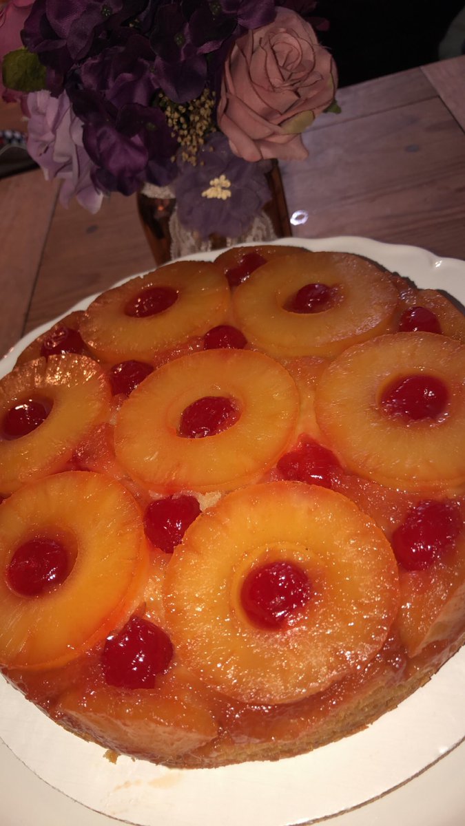 Numero1lakerfan's tweet photo. Made a scrumptious pineapple upside down cake for my mom’s birthday today! #simplywhippeddesserts #everybatchfromscratch #madewithlove https://t.co/wfbFz6G2Je