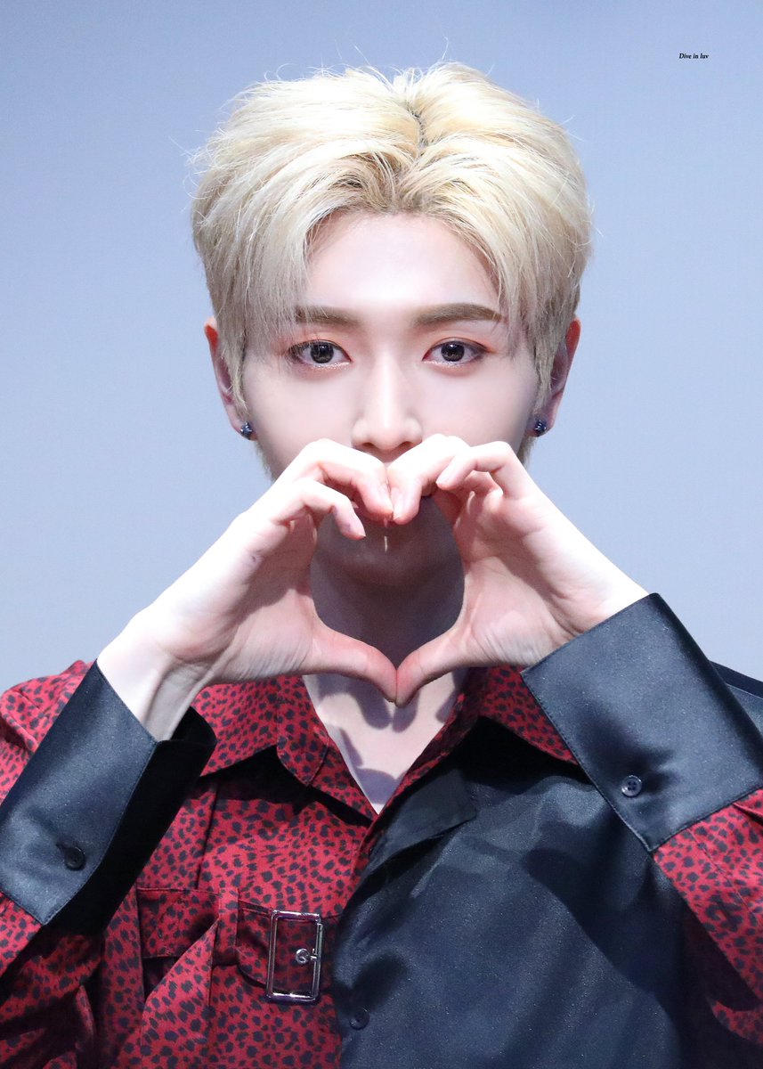 𝑫𝒊𝒗𝒆 𝒊𝒏 𝒍𝒖𝒗 tweet media