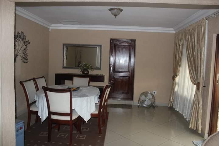 MgugaProperties's tweet photo. HOUSE FOR SALE

Read: https://t.co/Vmy2BtoMht https://t.co/eAA8jPlprK