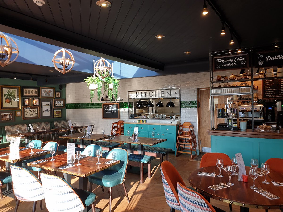 PSE Associates recently provided #QuantitySurveying support during the refurb of a pub on the outskirts of #Banbury to create <a href="/chatsworthpub/">chatsworthbanbury</a> This is the second site which the Gamechanger Pub Company has opened with @starpubsandbars An extension houses a kitchen and dining area.