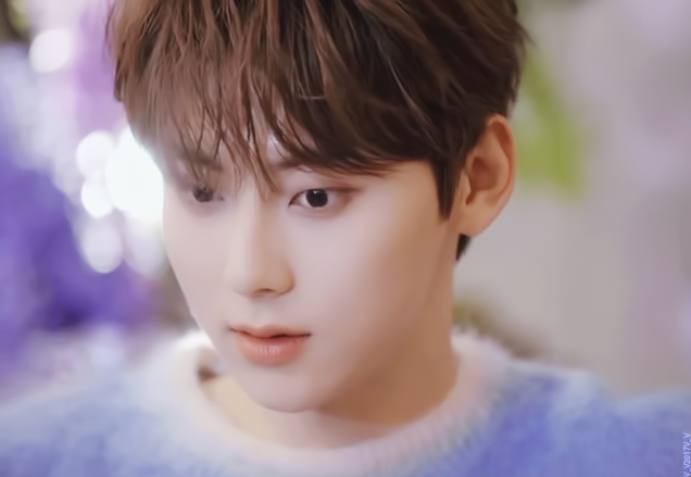 v_v2017v_v's tweet photo. 황민현 슈퍼소프트솜털아기고양이 https://t.co/C3GhNGtCBm