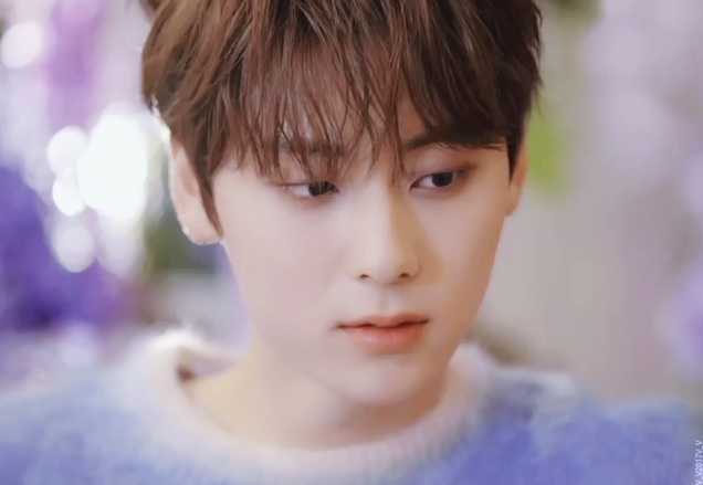 v_v2017v_v's tweet photo. 황민현 눈이 예뻥 https://t.co/cMSeSfijlr