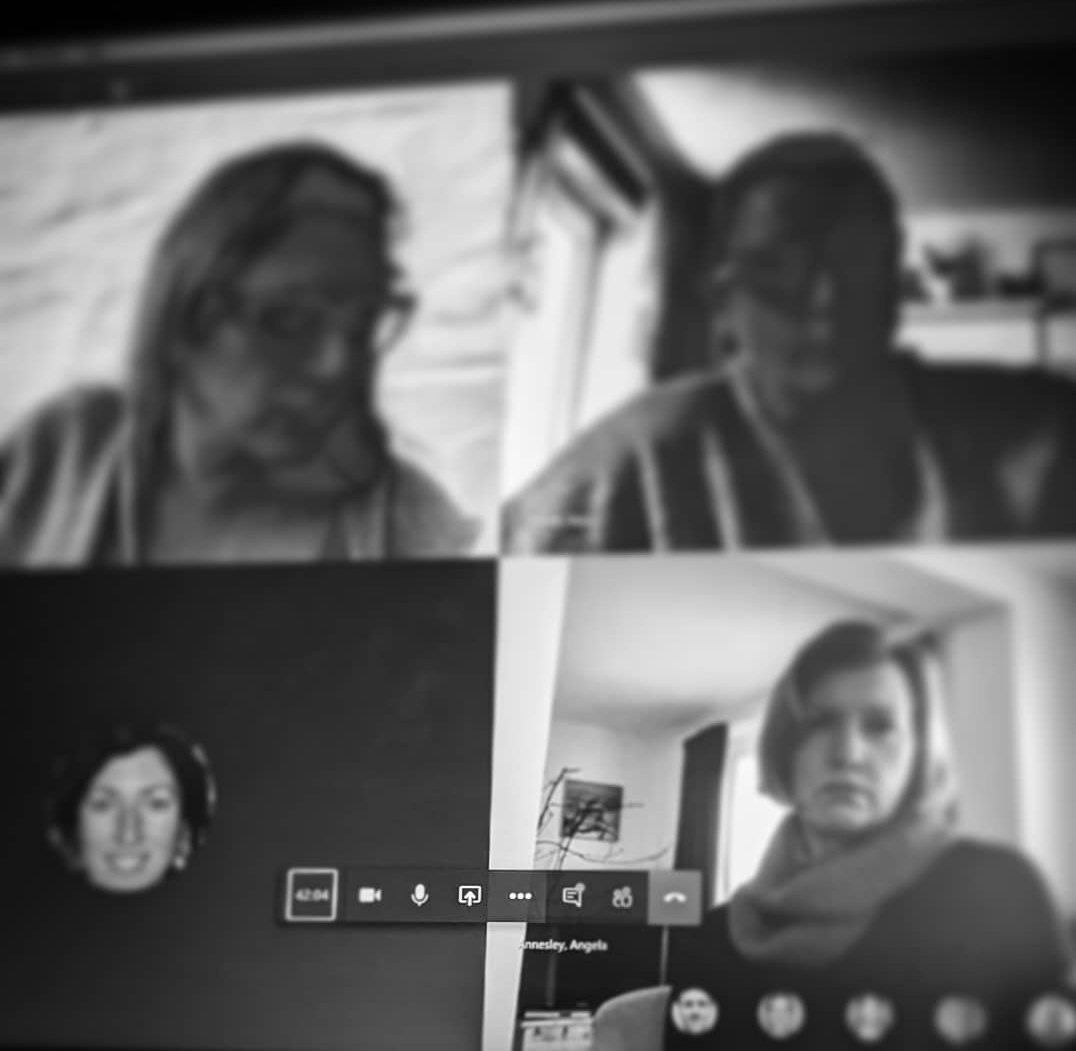 .<a href="/filmatfalmouth/">FilmAtFalmouth</a> tutors through a digital lens. @falmouthuni <a href="/SoFTFalmouth/">School of Film & TV</a> team have made the transition onto digital platforms with little fuss - seeing students collaborating globally, and documenting these extraordinary events is inspirational #wearestory #StaySafeStayHome