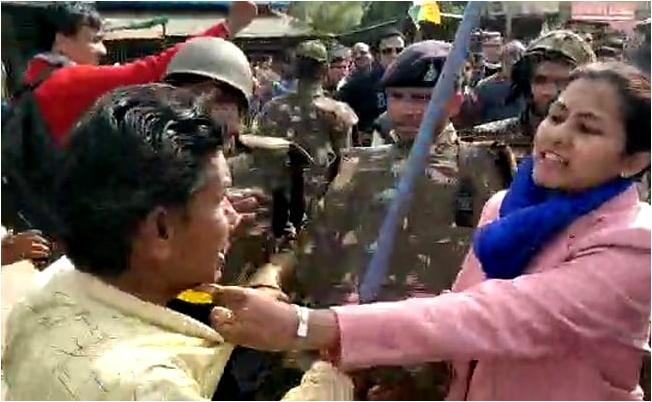 go4avinash's tweet photo. @arun9800 @mshiteshmohan DM #NidhiNivedita & SDM #PriyaVerma who manhandled #ProCAA supporters in #MadhyaPradesh have suspended by #ShivrajGovernment with immediate effect. https://t.co/NyenLgG7lH