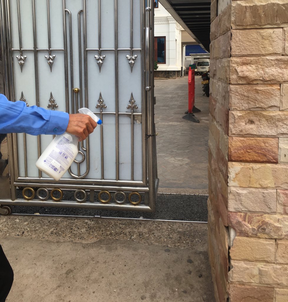 olvrbckhff's tweet photo. Thread: Following the first official positive #Corona-testings in #Laos, some businesses in Vientiane decide to shut down. In front of the embassy of Thailand, disinfection is amply applied. The kingdom (#Bangkok is the hub airport to Europe) allows entry only if health 1/4 https://t.co/eTE1T7huqq