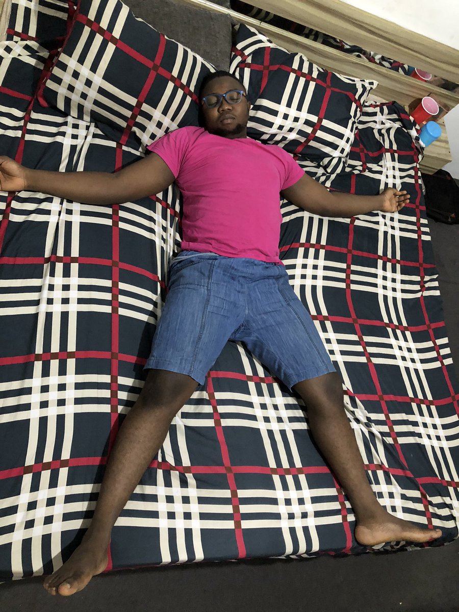 samomidiji's tweet image. #StaHome
#WorkFromHomeChallenge
#WorkStationChallenge