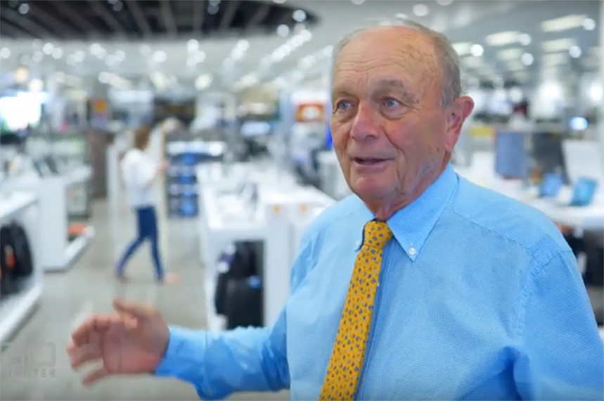 prweekuknews's tweet photo. Retail magnate 'breaks every rule in PR' in car-crash coronavirus interview: https://t.co/d3VO3vT8Ki #comms @Havas @redhavasau @clearlyPR @MilkHoneyPR https://t.co/qjzc5l144E