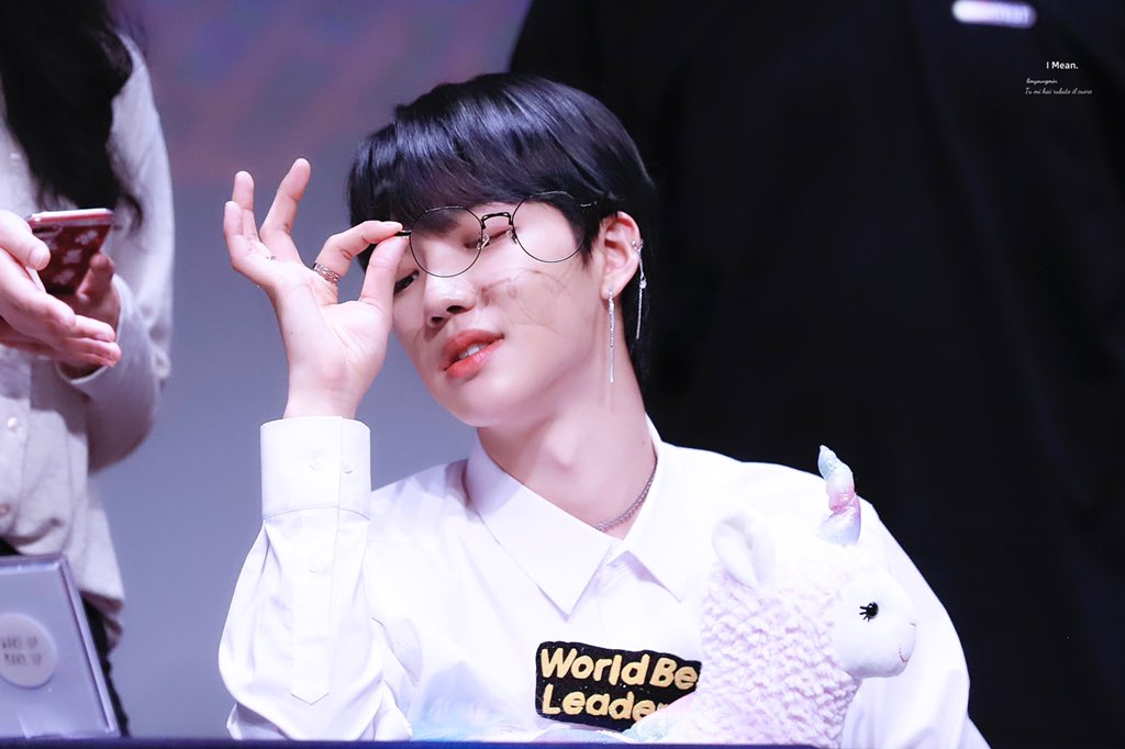 IMean1225's tweet photo. 190616 조은뮤직 팬싸

#임영민 #에이비식스 #AB6IX https://t.co/eZZmKpzCEH