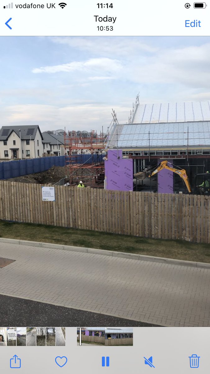 emmamears's tweet photo. @morgansindallci @morgansindall still no stay at home policy Bowbridge Site Edinburgh. Angry &amp; anxious residents watching workmen on site with absolutely no regard to social distancing. #notessential #spreadingthevirus #stayathome @STVNews @policescotland @forthone @Edinburgh_CC https://t.co/wjr7mj2Z03