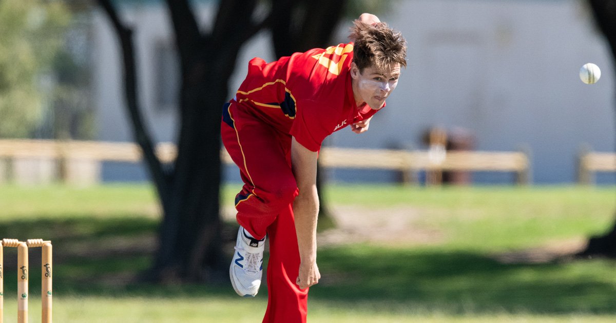 SACAComps's tweet photo. The Jason Gillespie Medal for the Male Rising Star goes to Liam Scott of @Glenelg_DCC ✌️

Howzat, @dizzy259?! ☝️ https://t.co/WkIXySeI7U