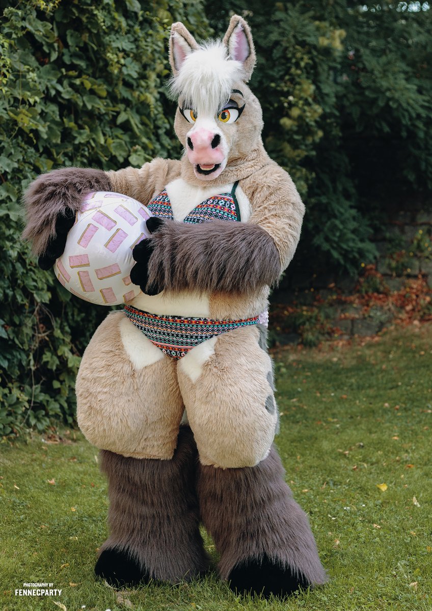 AtheoFreak I really love Hazel that made is by @MadeFurYou ! The