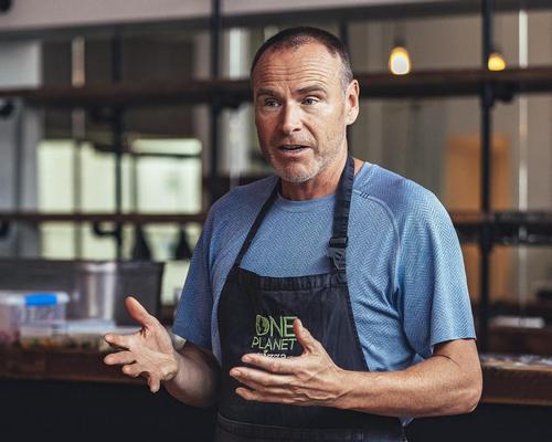LeisureOpps's tweet photo. Leisure-net founder offering all Active-net delegates free vegan pizza @_activenet @_leisurenet #Pizza #ActiveNet #ActiveNet2020 #Fitness #LeisureNet https://t.co/kiQWHqYJOF https://t.co/AjBBTNxTdk