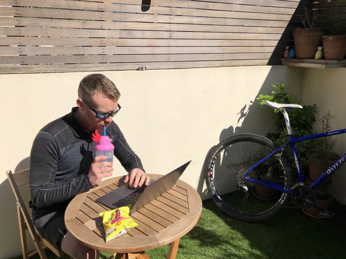 liamphenderson's tweet image. Checking in with #RailHumanDiary as Chair of @railinnovate. I get to keep the supply of #MonsterMunch stocked up. Innovation &amp;amp; inspiration in rail happens in all sorts of places.

@RailHumanLib @NTHRailLeaders @intorail @youngrailpro @NSARLtd @lydiafairman @LUCYLucyprior