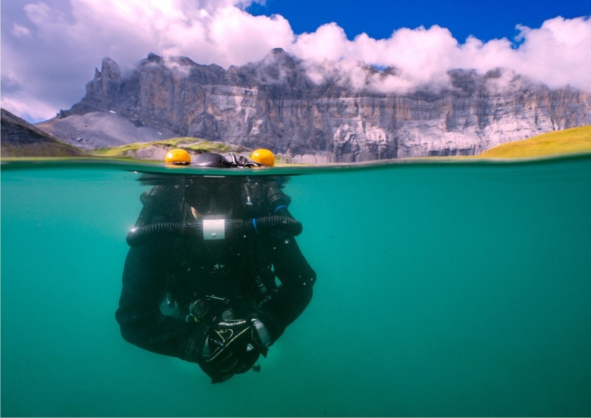 moveonmag's tweet photo. AQUALTI, les lacs alpins d’altitude et le microplastique https://t.co/gTCnGxpqYY https://t.co/BHO3AJxirx