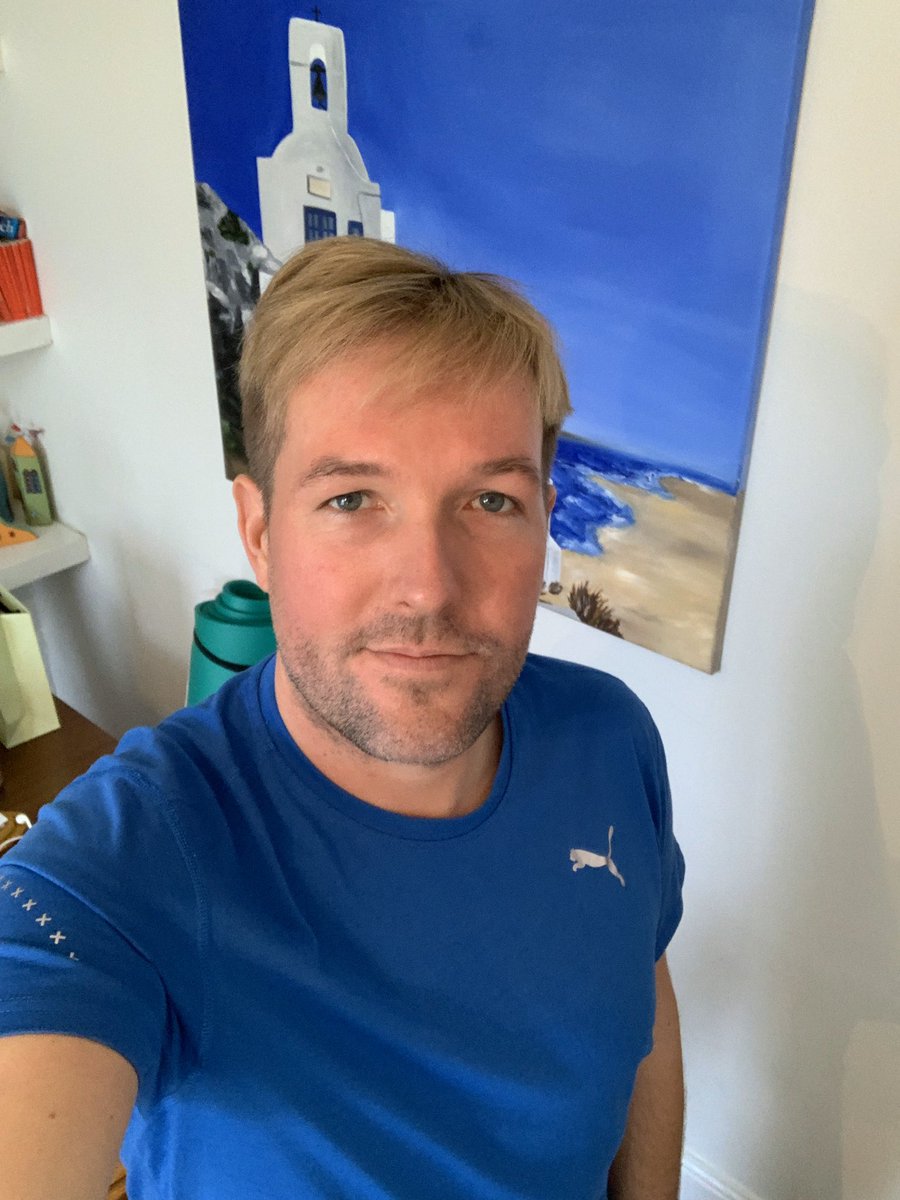 Olesen_Tuition's tweet image. Treating my clients as full-time German students now. Lockdown=German language boot camp. They are very pleased 🤣 #lockdown #workless #studymore