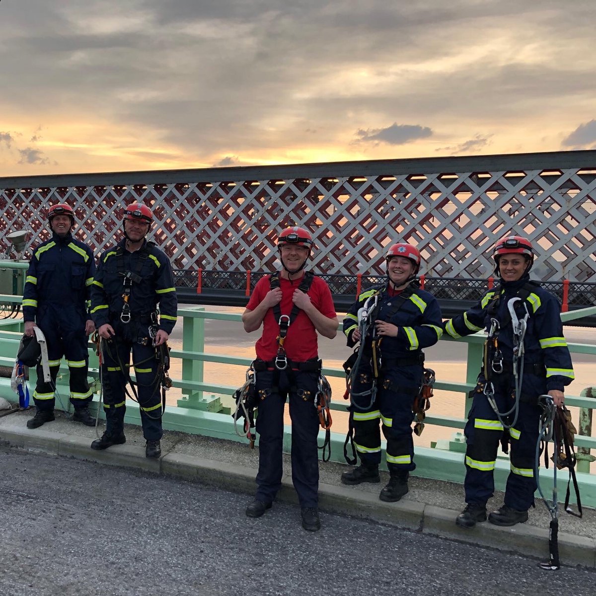 Lymms rope rescue unit assisted fire crews and police yesterday in rescuing a person from height on the jubilee bridge in Runcorn. #teamwork #jointworking #999family #roperescue #technicalrescue #hereforyou #firefighters