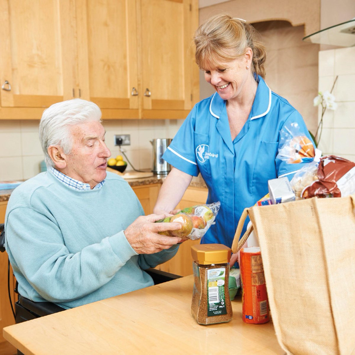 BluebirdCareAS's tweet image. Our Care Assistants are vital support to those who can't get out to fetch essentials like food or medication. 💙

If you or a loved one needs help with groceries, prescriptions etc, we can help! Contact 01264 310 888 / andover@bluebirdcare.co.uk for more details. #itstimetocare