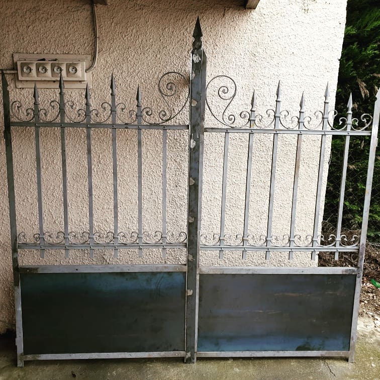 H2ODECAP's tweet photo. Nouvelle réalisation effectuée en confinement à l atelier #décapage #aerogommagemetal #portail #décapagedordogne #rénovation 

☎️0664153079
📧 h2odecap@gmail.com 

N hesitez pas à nous contacter et #prenezsoindevous #restezchezvous https://t.co/pA6PXiZ0YI