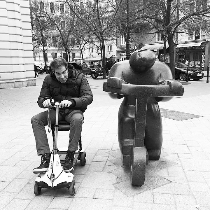 j_arconada's tweet image. Gané en la foto-finish y mi competidor se quedó de piedra por la derrota en #Budapest #SS2016