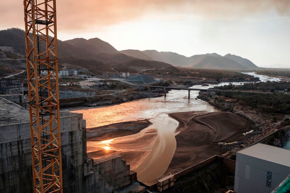 complex_global's tweet photo. The Grand Ethiopian Renaissance Dam Project is set to change the power dynamics in Africa as well as how the Nile flows. Take a look at Osama Zahid's primer on the situation at https://t.co/Tcw4cImBe6 https://t.co/zrG19nPgkV