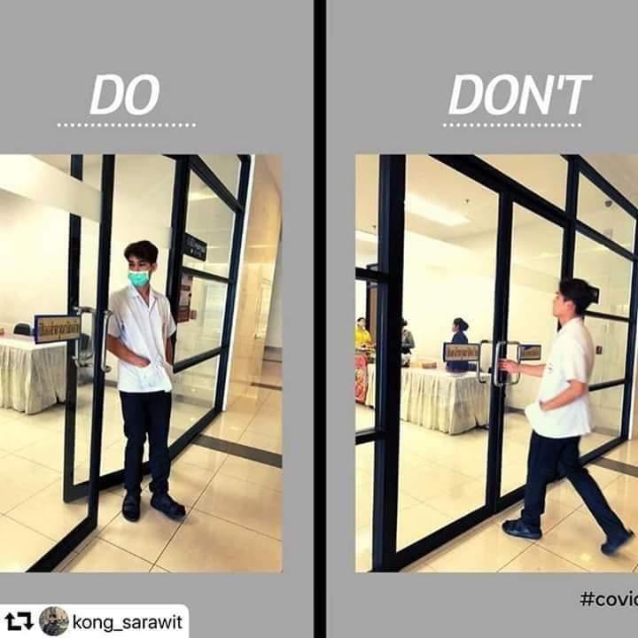 komdigi_jateng's tweet photo. Minimalkan menyentuh benda-benda disekeliling kita ketika beraktivitas di luar rumah dan terapkan #JagaJarak #PhysicalDistancing yaaa..
Serta jangan sering menyentuh muka dengan tangan,
Tetap jaga kesehatan dan kebersihan 😊 https://t.co/nIwdfJakdP