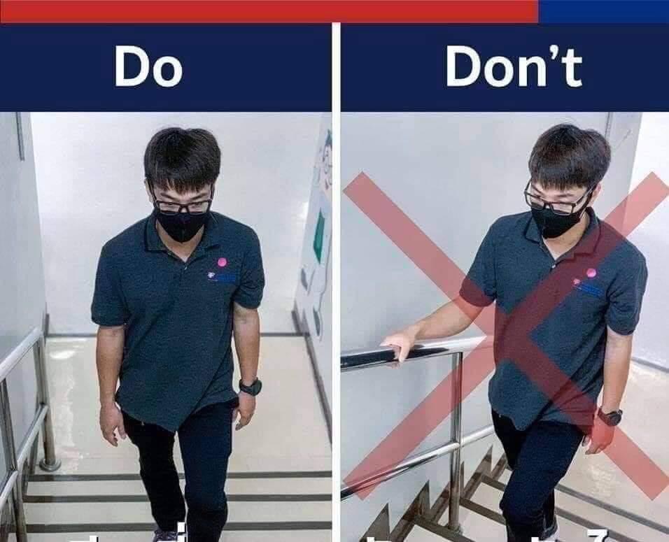 komdigi_jateng's tweet photo. Minimalkan menyentuh benda-benda disekeliling kita ketika beraktivitas di luar rumah dan terapkan #JagaJarak #PhysicalDistancing yaaa..
Serta jangan sering menyentuh muka dengan tangan,
Tetap jaga kesehatan dan kebersihan 😊 https://t.co/nIwdfJakdP