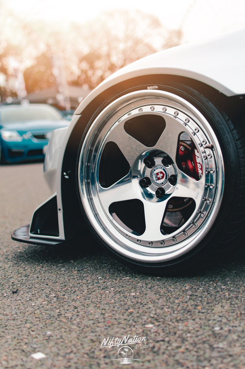 Gucci_E46M3's tweet photo. #私に写真撮って欲しい人RT
縦撮り好んで撮るマン💪
APS-C機のスマホ編集で良ければ
撮らさせてください🥺🥺 https://t.co/PjnQbvK7SV