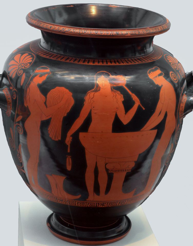 arheopress's tweet photo. Ostanite doma, čuvajte sebe i druge, slušajte upute stožera i - perite ruke!

FOTO: Three young women bathing, 440–430 BC (Izvor: Wikimedia)
#arheopresshr #arheologija #archaeology https://t.co/c3WnPU3eug