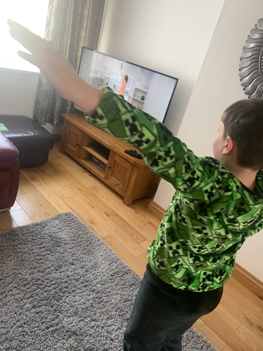 simone_2209's tweet photo. @gwaunmeisgyn @dosbarth_coch Busy few days home learning. Well Done Boys 🏫 ✏️ 📚 📖 https://t.co/tZ3IWGzzBz