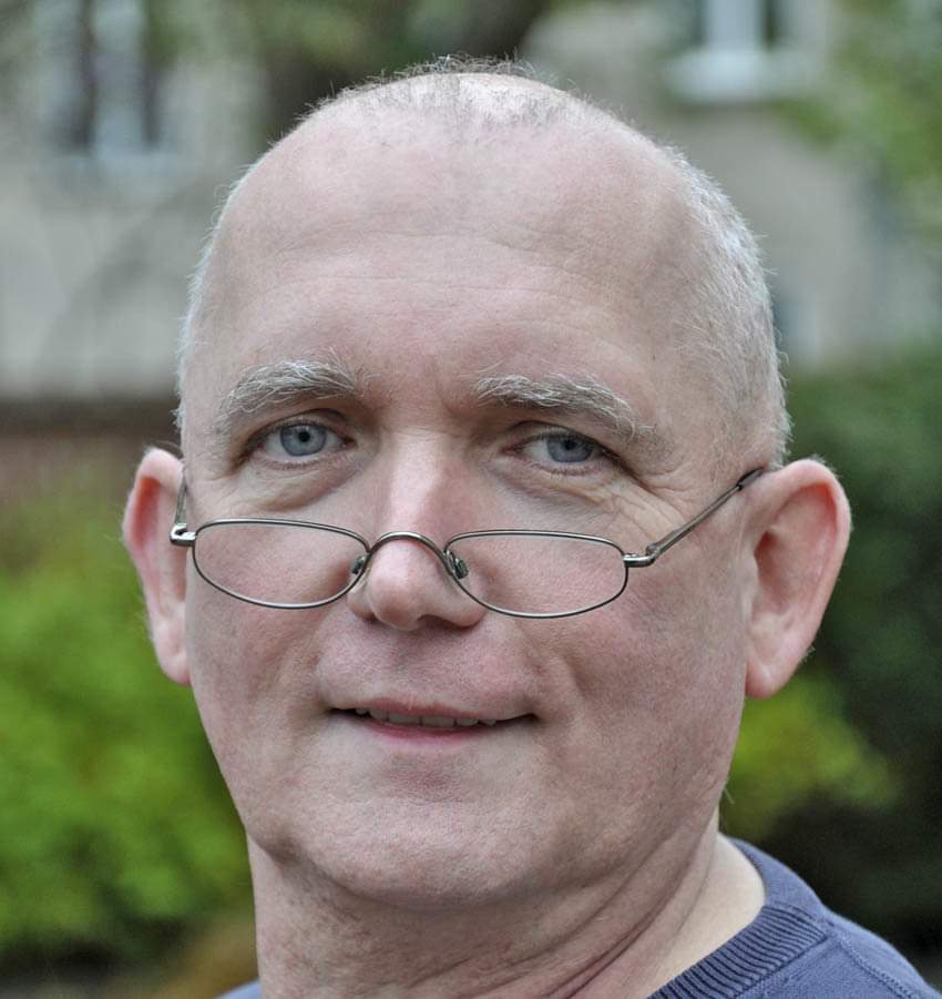 "Als ob der Töpfer gleich dem Ton wäre" - die heutige Andacht kommt von Pfarrer Andreas Karras aus Görzig

landeskirche-anhalts.de/assets/files/2…

#kircheanhalt
#kirchevonzuhause
#anhalt
#görzig