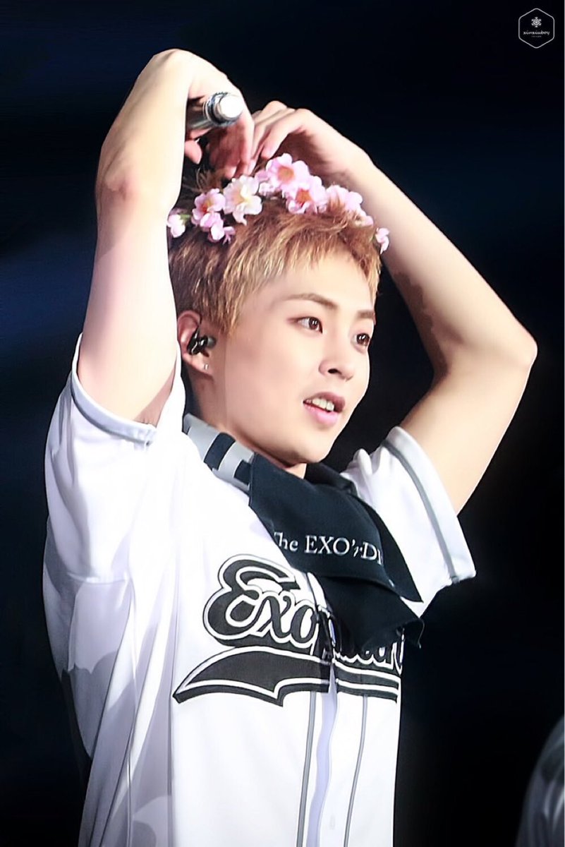 8823Rei's tweet photo. #きみを待つ花曜日_35
#너를_기다리는_花요일_35
#HappyXiuminDay
#XIUMINだいすき
@mini_freezer 

しうちゃんお誕生日おめでとう🎂✨
みんな大好き🌸愛され長兄シウミン🥰
ちゃんと待ってるから元気で笑顔でいてね>.<♡
私達また会いましょう🌼🦋 https://t.co/ovoXL2sWBk