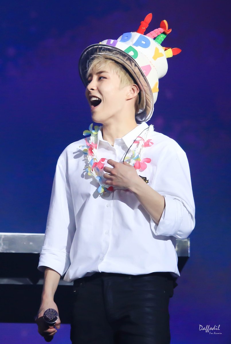 8823Rei's tweet photo. #きみを待つ花曜日_35
#너를_기다리는_花요일_35
#HappyXiuminDay
#XIUMINだいすき
@mini_freezer 

しうちゃんお誕生日おめでとう🎂✨
みんな大好き🌸愛され長兄シウミン🥰
ちゃんと待ってるから元気で笑顔でいてね>.<♡
私達また会いましょう🌼🦋 https://t.co/ovoXL2sWBk