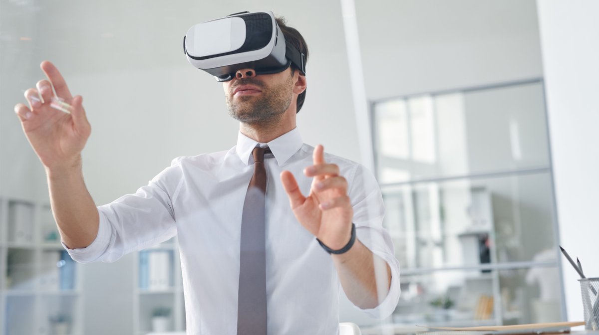 Experience learning through virtual reality with Immertec! Discover why #VR should be implemented in #medical training: immertec.com/virtual-realit…