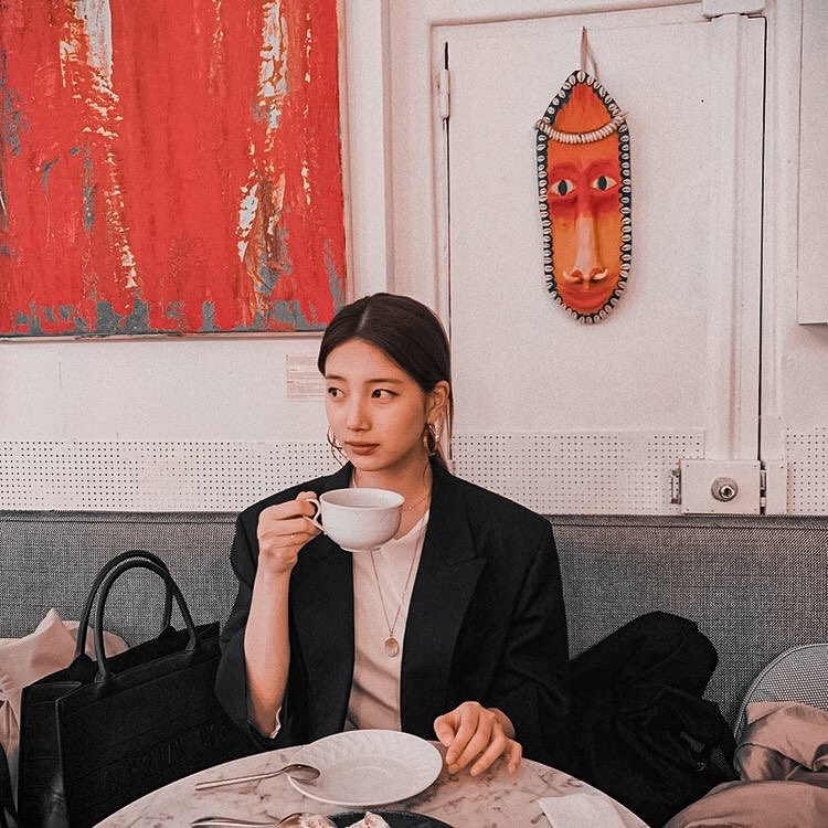 white for red carpets