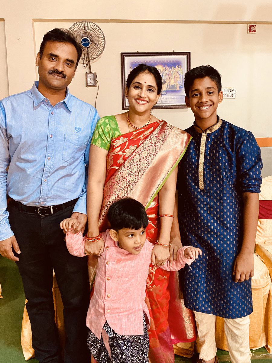 Gayatri Bhargavi auf Twitter: „Wishing you all #happyugadi . 🌞మీకు మీ కుటుంబానికి శార్వరి నామ ఉగాది శుభాకాంక్షలు 🌾. #praying almighty May we all overcome the obstacles and progress towards #healthy #happy ...