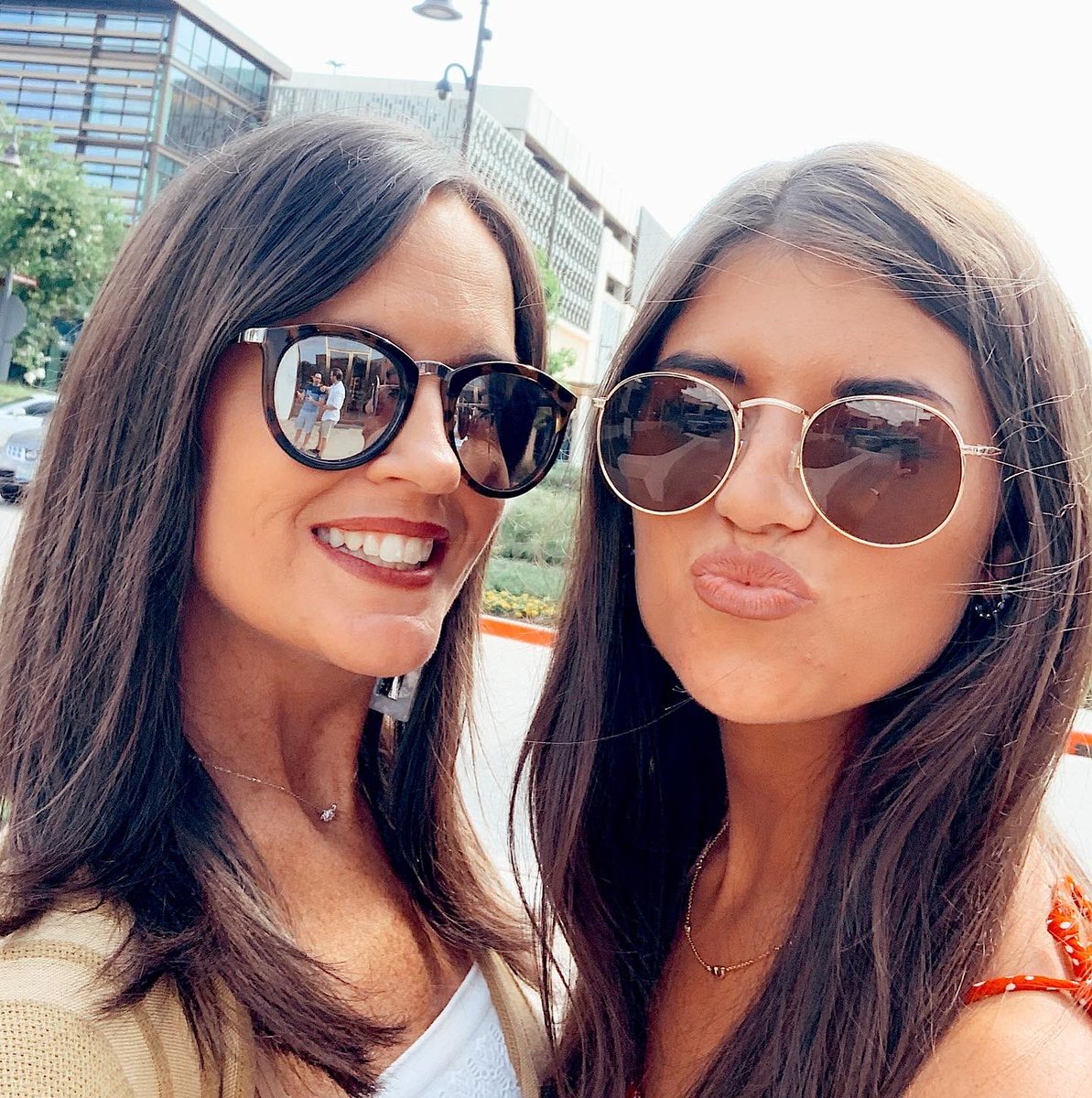PrewettTonya's tweet photo. Happy 24th Birthday @madiprew ! Love being your mom! ❤️ https://t.co/zYtkEUQ4cw