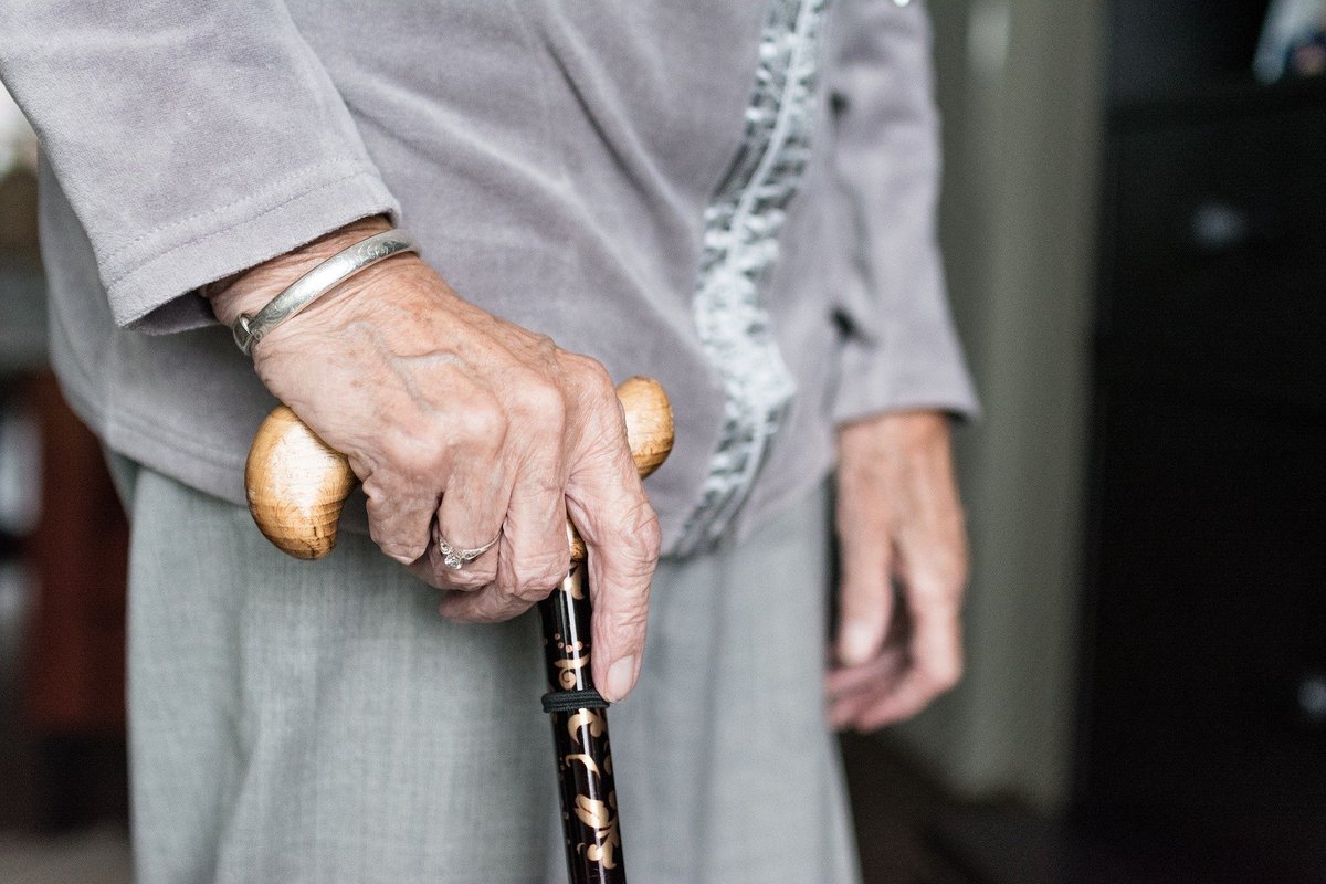 Sickeningly we know that scammers are targeting #Medway's older self-isolating residents. 

Please RT and be alert for

🚨 anyone from the 'Health Authority' offering to do a coronavirus test
🚨 offers to run errands from cold callers  

For more advice: orlo.uk/stay_safe_from…