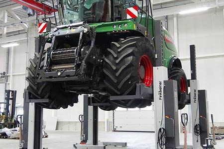 LiftmasterCE's tweet image. Thanks you to all the farmers who are keeping food on our tables. 
....
#liftmastercommercial #tracters #farmers