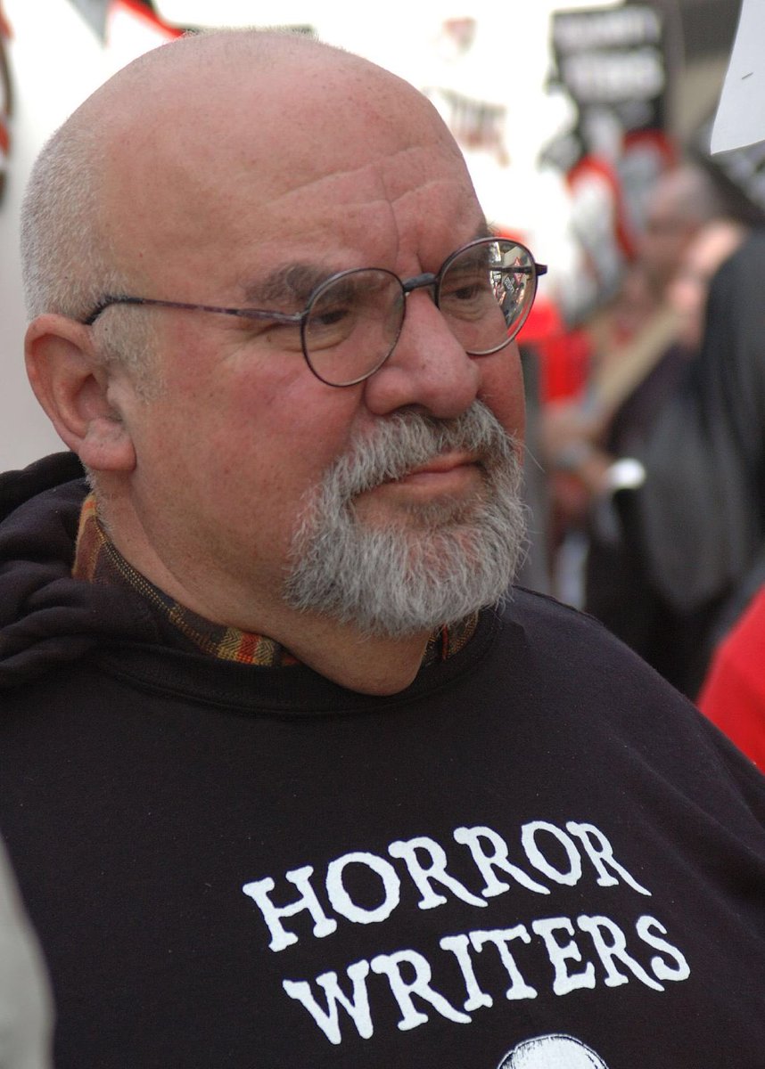 Shook_movie's tweet photo. We will miss this horror master!! RIP Stuart Gordon!! #StuartGordon @jeffreycombs @barbaracrampton #ReAnimator #CastleFreak #FromBeyond #Dagon #Dolls #RobotJox #PitAndPendulum #Fortress #SpaceTruckers #WonderfulIceCreamSuit #KingOfTheAnts #Edmond #Stuck https://t.co/401bfii8dV